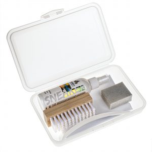 transparente Klickbox mit Sneakerbürste, Sneaker Magic Cleaner, Reinigungstuch, Schuhanzieher, Reinigungsgummi