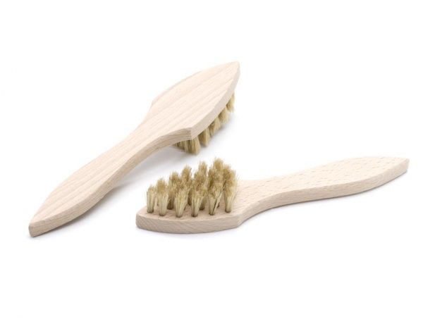 Cremebürste spitz mit abgerundeten Kanten“,